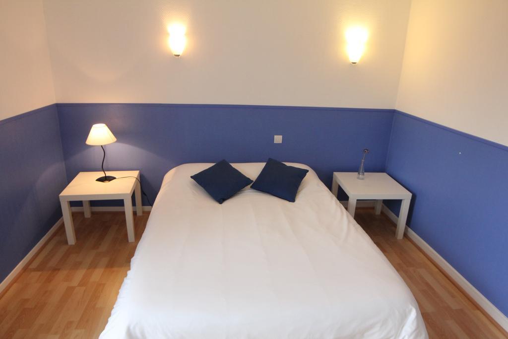 Hotel Les Vieux Acacias Queyrac Kamer foto